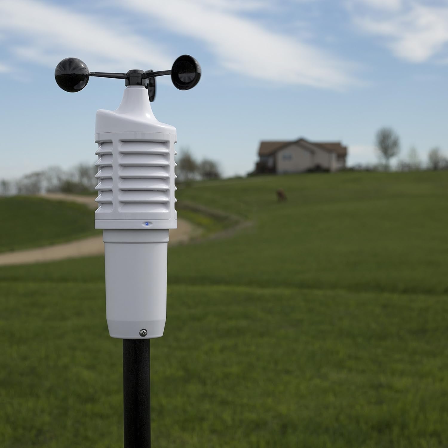 La Crosse Technology Complete Personal Wireless Remote Monitoring Wind Station - Weathershack