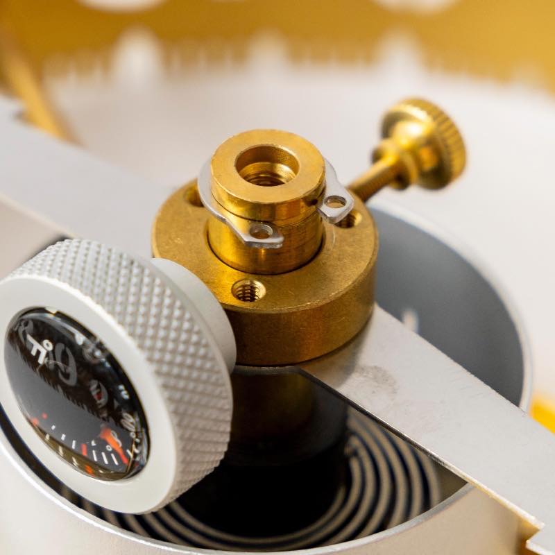 Conant Jeffersonian Drum Thermometer in Living Finish Brass - Celsius & Fahrenheit - Weathershack