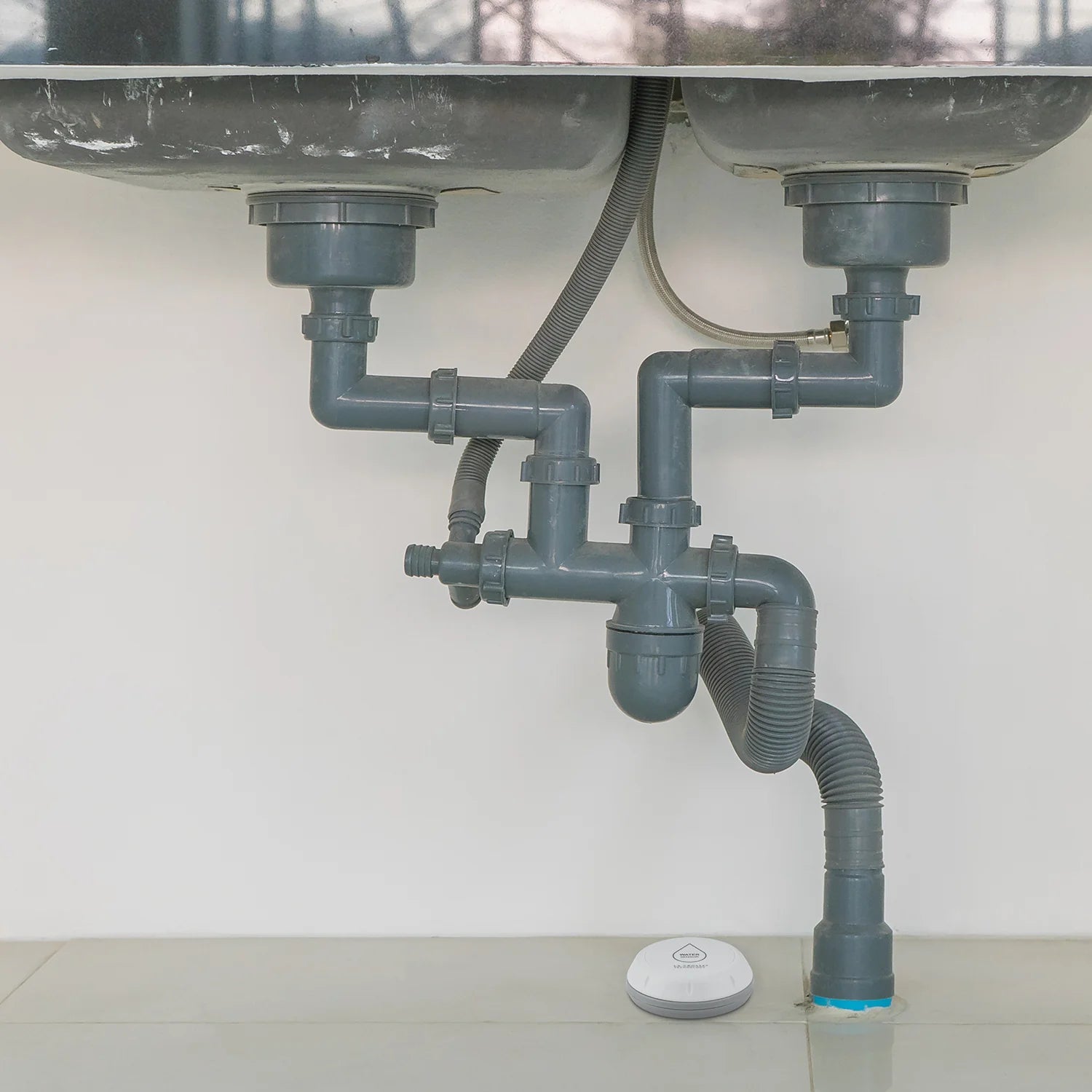 Water Leak and Temperature Sensor - La Crosse Technology - Weathershack